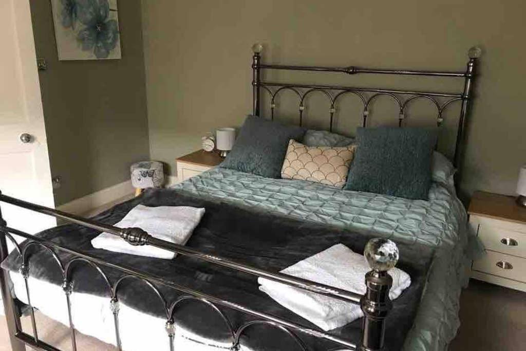 8A Tweed Cottage, Just Off The High St In Peebles Exterior photo