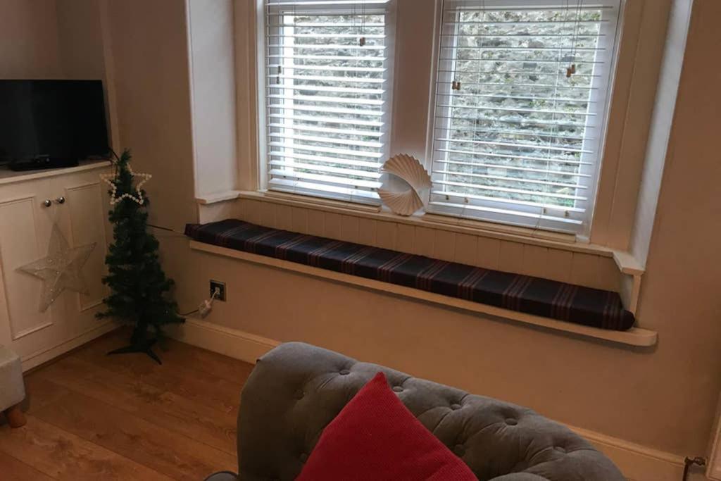 8A Tweed Cottage, Just Off The High St In Peebles Exterior photo